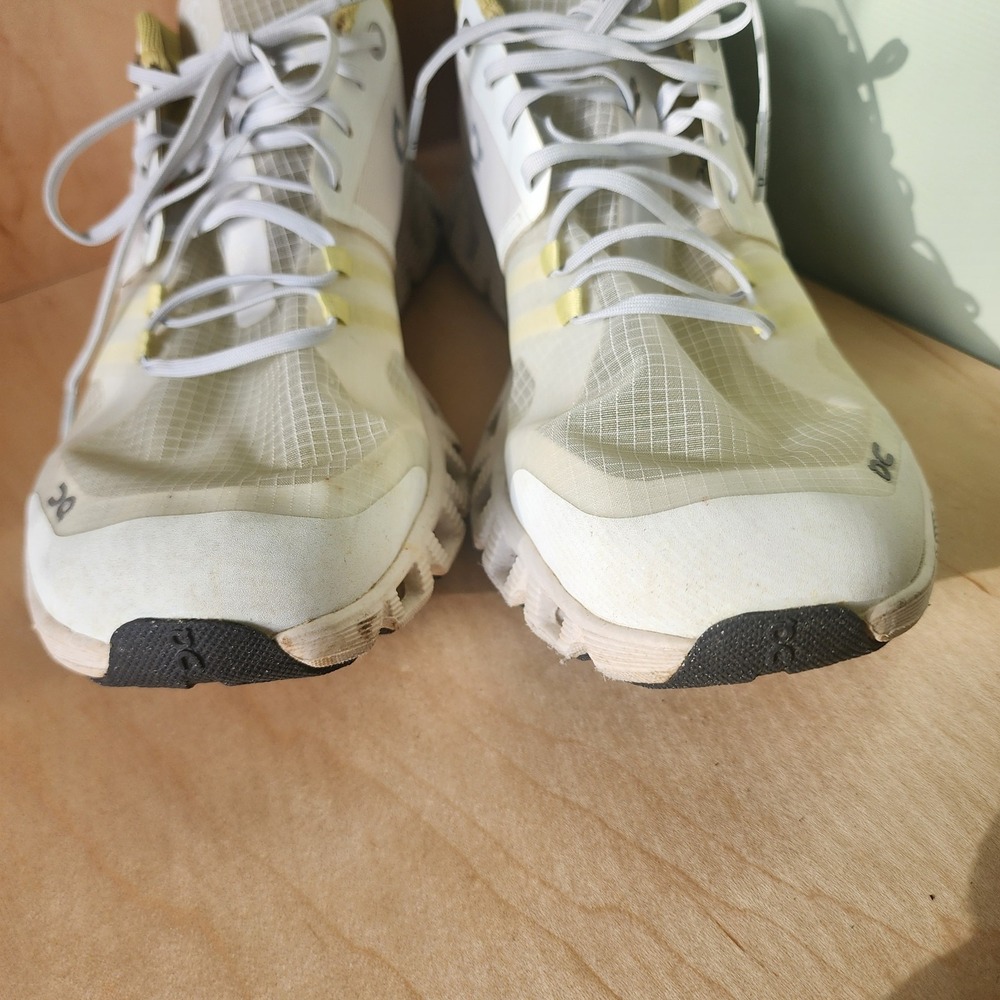 On Cloud X Helion Women's Run Walk Train Athletic Shoes SZ 9 White Yellow Gym - Picture 11 of 15